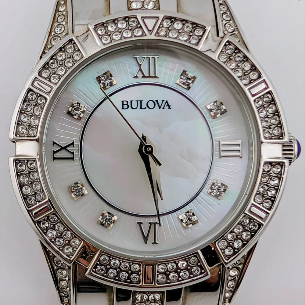 Bulova 96L116 Swarovski Crystal Mother of Pearl Women's‎ Watch 30mm 6.5